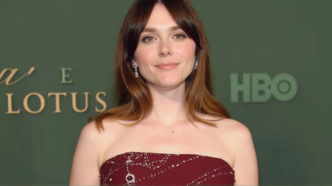 Aimee Lou Wood Calls Out Hollywood Beauty Obsession, Defends Natural Teeth and Rejects Botox